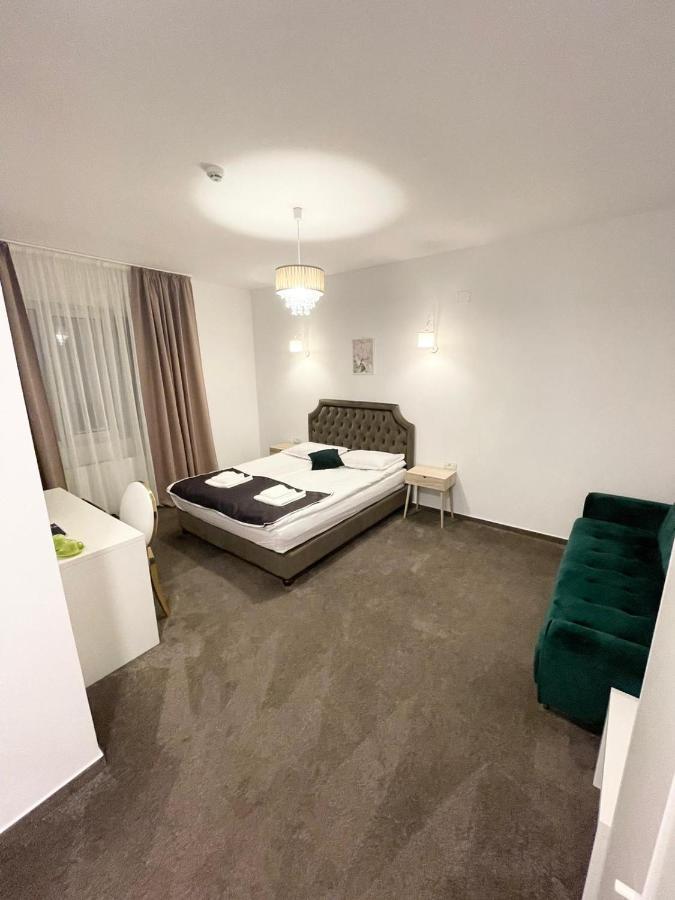 Hotel Cochet Boutique Târgu Jiu Exteriér fotografie