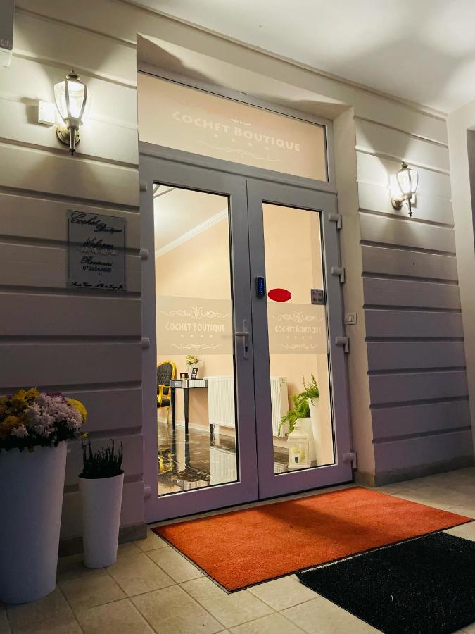 Hotel Cochet Boutique Târgu Jiu Exteriér fotografie
