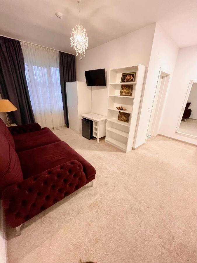 Hotel Cochet Boutique Târgu Jiu Exteriér fotografie